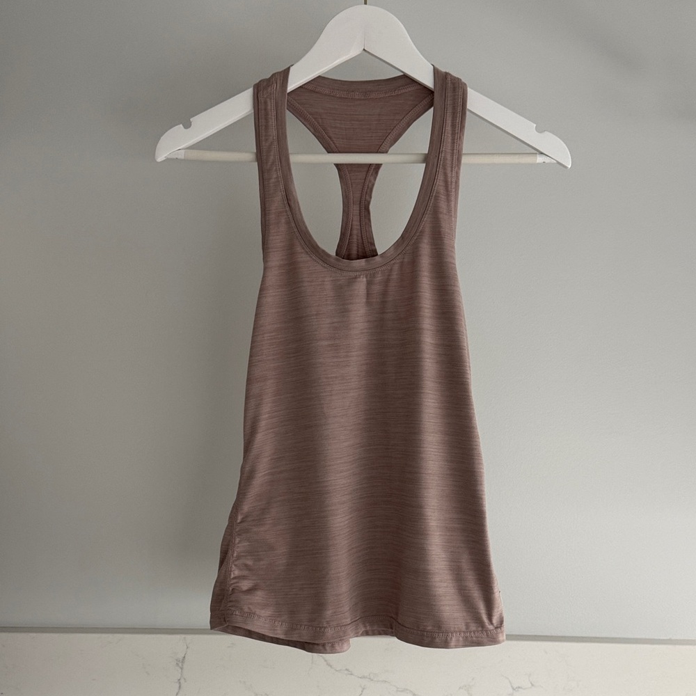 Vuori Women's Heathered Pink Racer Back Tank Top